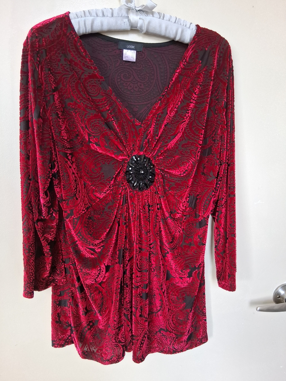 Lebee Red Velvet Burnout V-Neck Tunic with Center Brooch